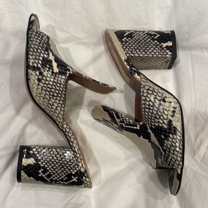 PARIS TEXAS perfect condition lizard skin sandals. Size 36. 3 1/2 inch heel